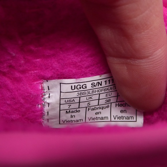 UGG Classic Clear Rubber Mini Boot Pink Womens Size 7 Rubber Sheepskin Lined - Picture 9 of 10